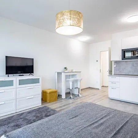 Brand New With Balcony Lejlighed Budapest